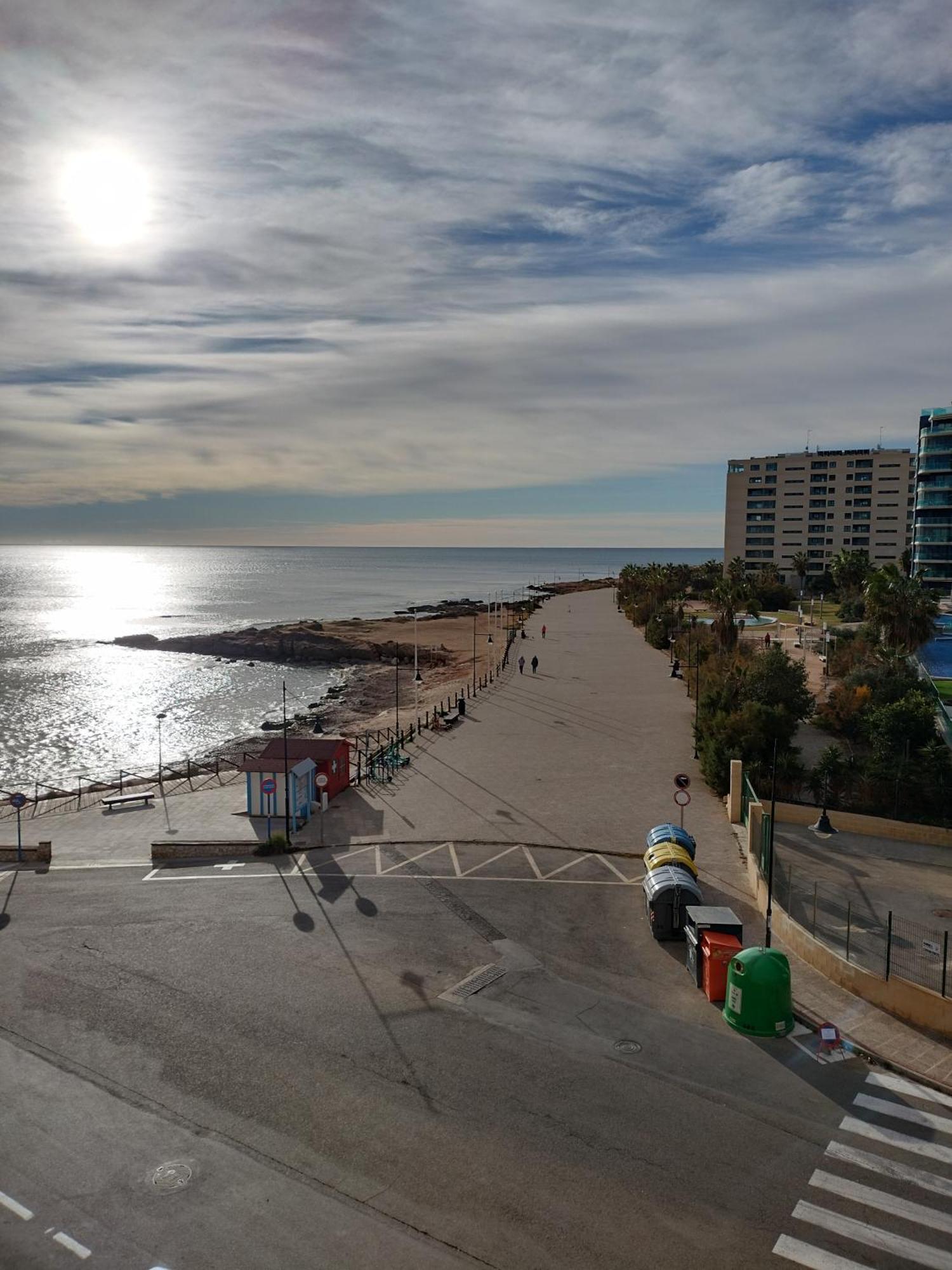 Nautilus Apartment Torrevieja Exterior photo
